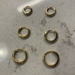 Gold Huggie Hoop Earrings Set